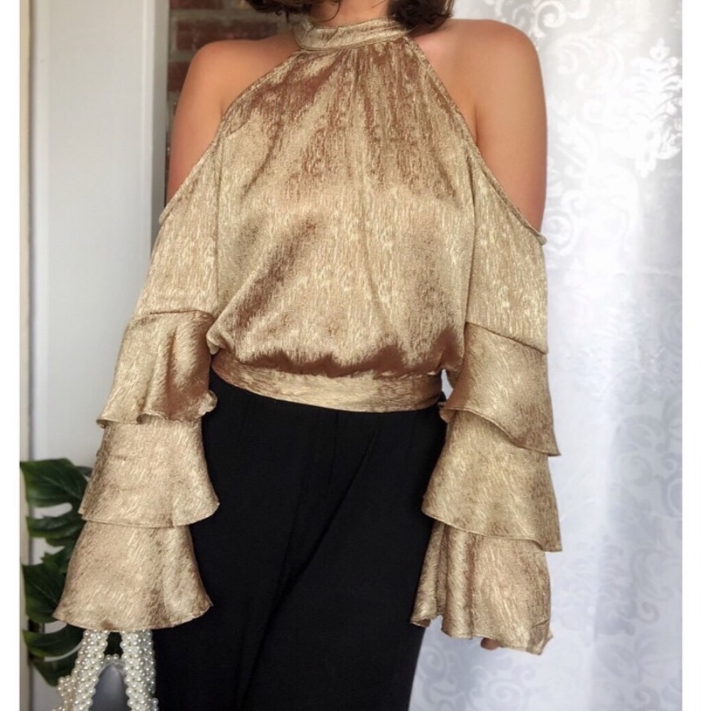 NWT SUPER CUTE GOLD PARTY TOP